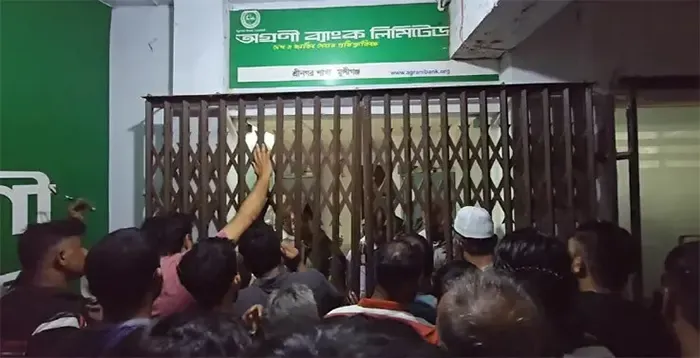 ভারতজুড়ে তোলপাড়: প্রধান নির্বাচন কমিশনারের পদত্যাগ দাবিতে বিক্ষোভ