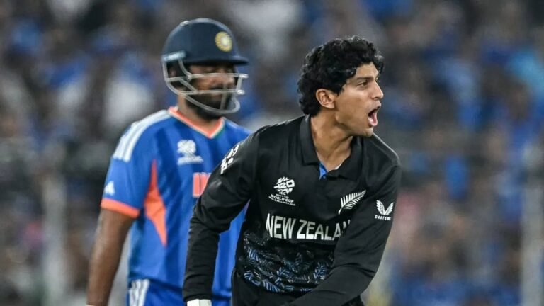 শুটিংয়ের বিজ্ঞাপনে ডাইভ দিতে গিয়ে ইনজুরিতে রাচিন রবীন্দ্র