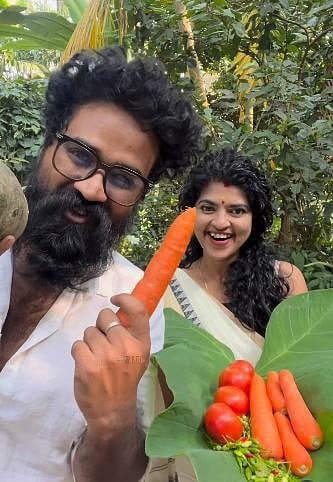 স্বনির্ভরতার নতুন পথ: ঘরেই তৈরি বিদ্যুৎ ও খাবার