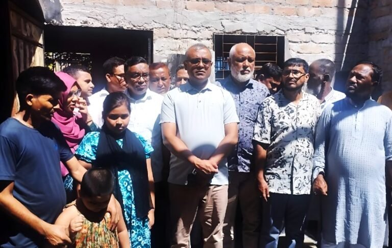 বারহাট্টায় এলপিজি গ্যাস সিলিন্ডারের মান পরীক্ষার নির্দেশ দিলেন সংসদ সদস্য