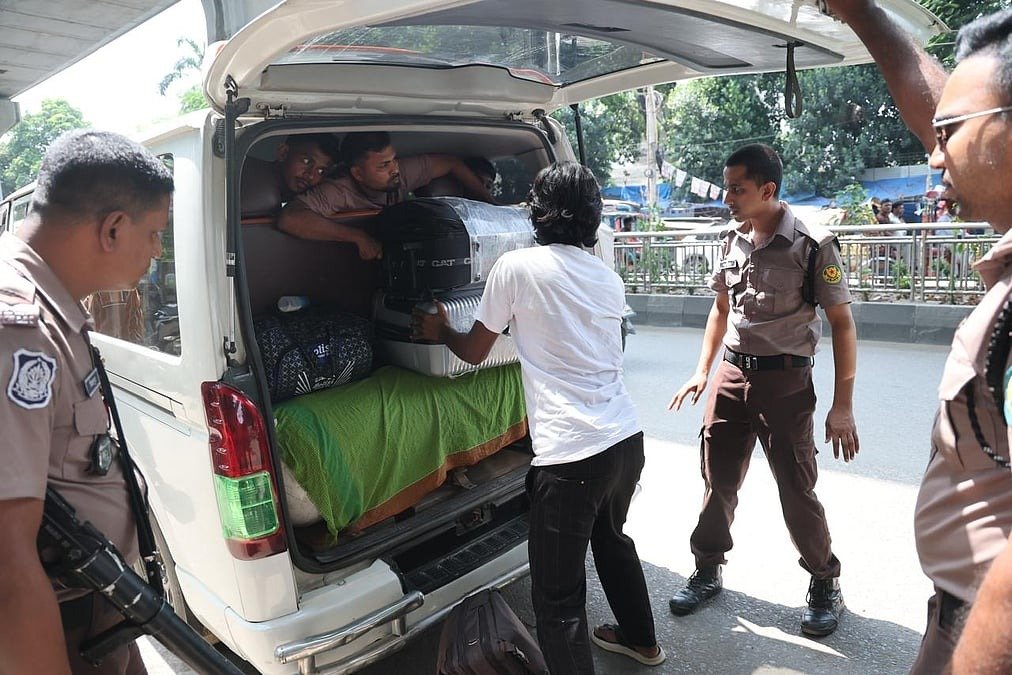 রাজধানীতে ককটেল বিস্ফোরণ: নিরাপত্তা জোরদার, চেকপোস্টে তল্লাশি