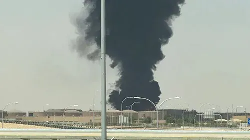 রিয়াদের কিং খালিদ বিমানবন্দরে বিস্ফোরণ, টার্মিনালে আগুন