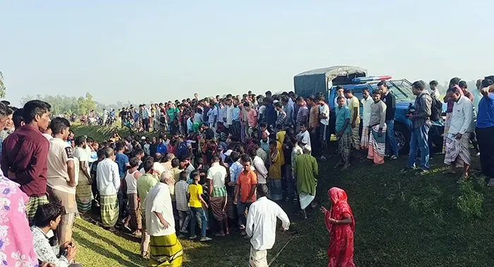 রংপুরে অটোরিকশা চুরির চেষ্টাকালে গণপিটুনিতে দুই ব্যক্তির মৃত্যু