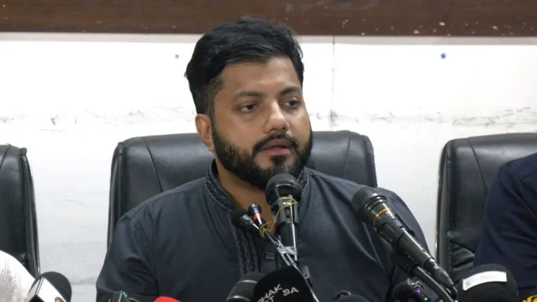 প্রতিমন্ত্রী ইশরাকের পদত্যাগপত্র গ্রহণ রাষ্ট্রপতির, জারি প্রজ্ঞাপন