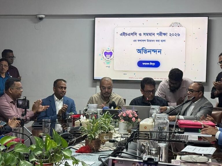 এইচএসসিতে ফেল করাদের এক মাসের মধ্যে পরীক্ষা নেওয়ার ঘোষণা