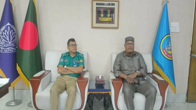 রংপুরের আইনশৃঙ্খলা ও মাদক পরিস্থিতি নিয়ে পুলিশ কমিশনারের সঙ্গে