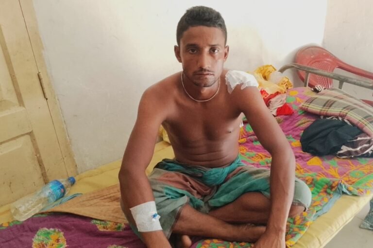 বারহাট্টায় ক্ষুর দিয়ে আহত করে পথিকের টাকা ছিনতাইয়ের অভিযোগ