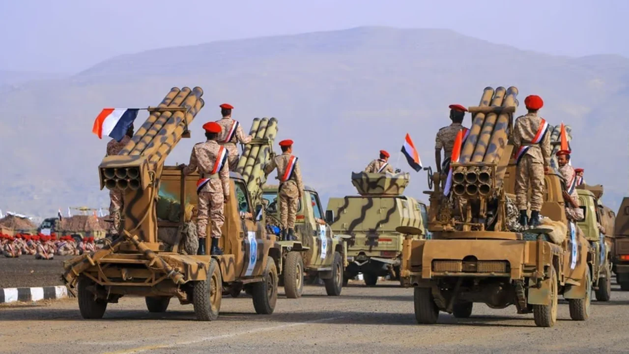 হুথিদের বিরুদ্ধে ১,১২২টি হামলার দাবি ইয়েমেনি বাহিনীর