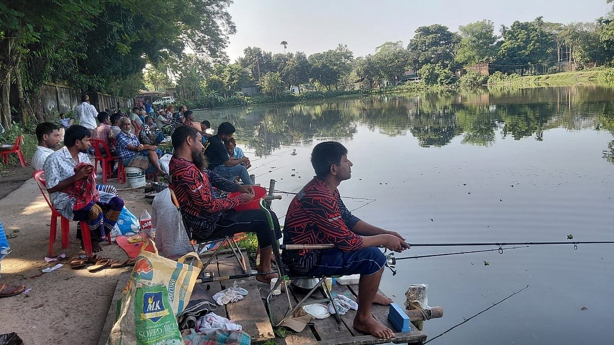 সরাইলে বড়শি দিয়ে মাছ ধরার প্রতিযোগিতা, পুরস্কার লাখ টাকা