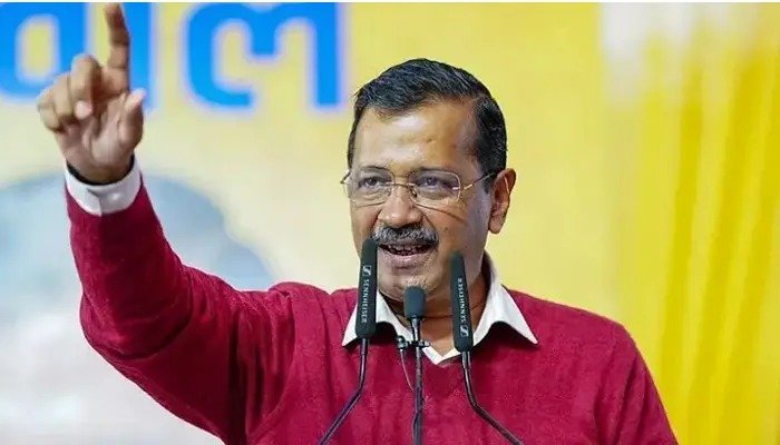 মোদিকে স্বৈরাচারী বলে আটক হলেন অরবিন্দ কেজরিওয়াল