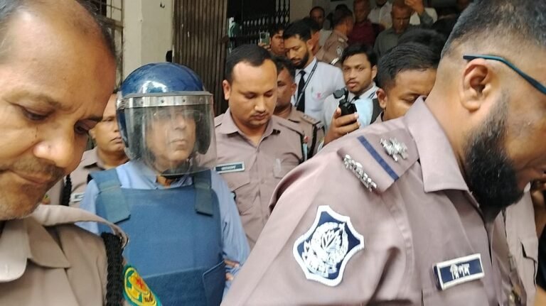 আনিসুল হকের বিরুদ্ধে চার্জশিট গ্রহণ, বিচার শুরুর সিদ্ধান্ত
