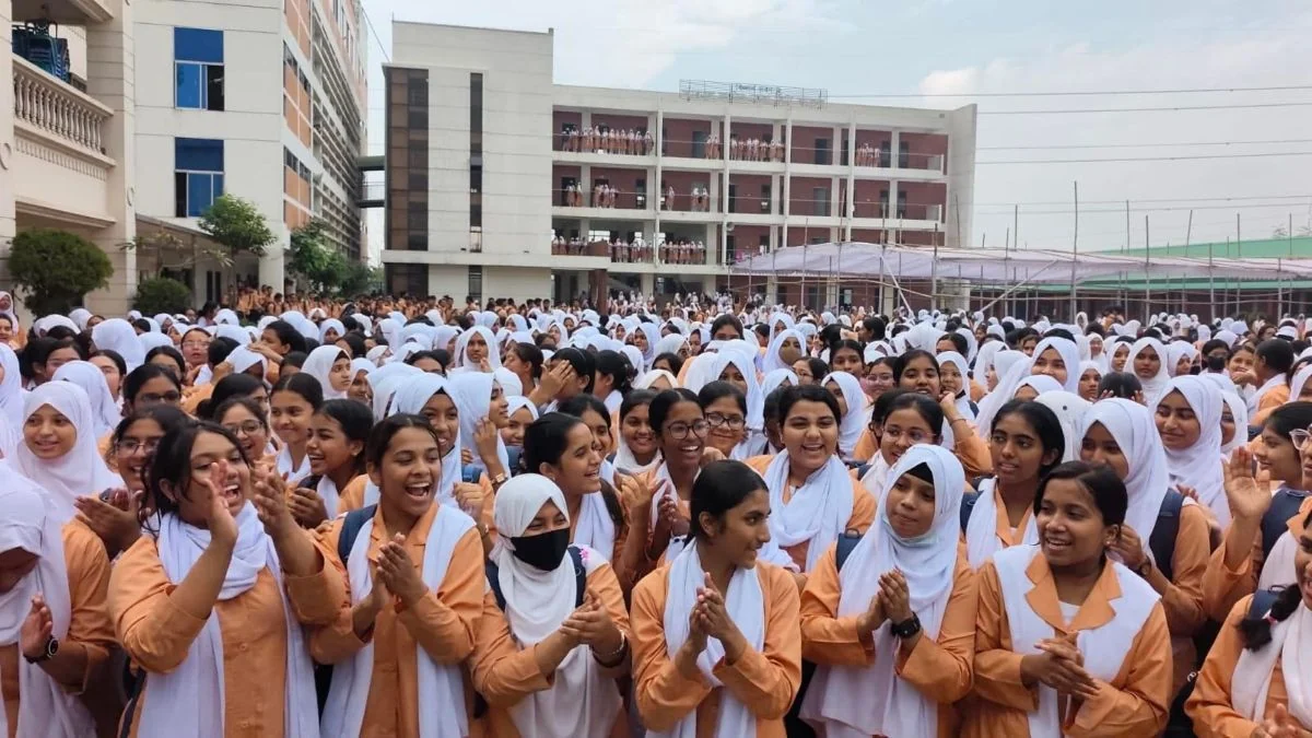 এইচএসসিতে নরসিংদীর আব্দুল কাদির মোল্লা সিটি কলেজের সাফল্য