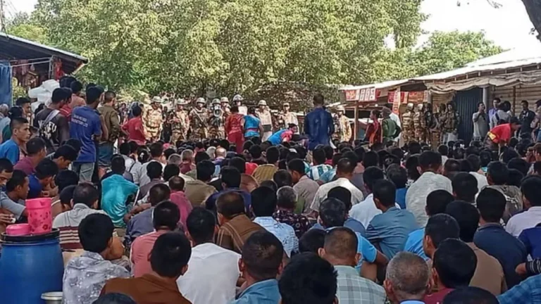 সাজেকে অবরোধ ঘিরে সংঘর্ষ, তিন হাজার পর্যটক উদ্ধার