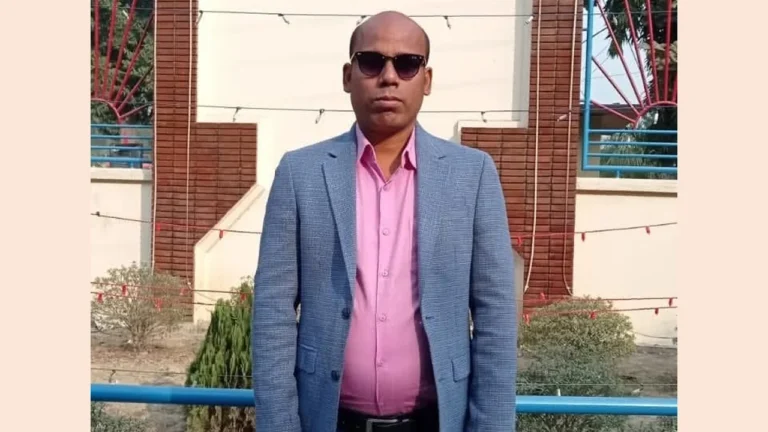 ছাত্রদল নেতার বিরুদ্ধে |: রাবির অধ্যাপককে হেনস্তার